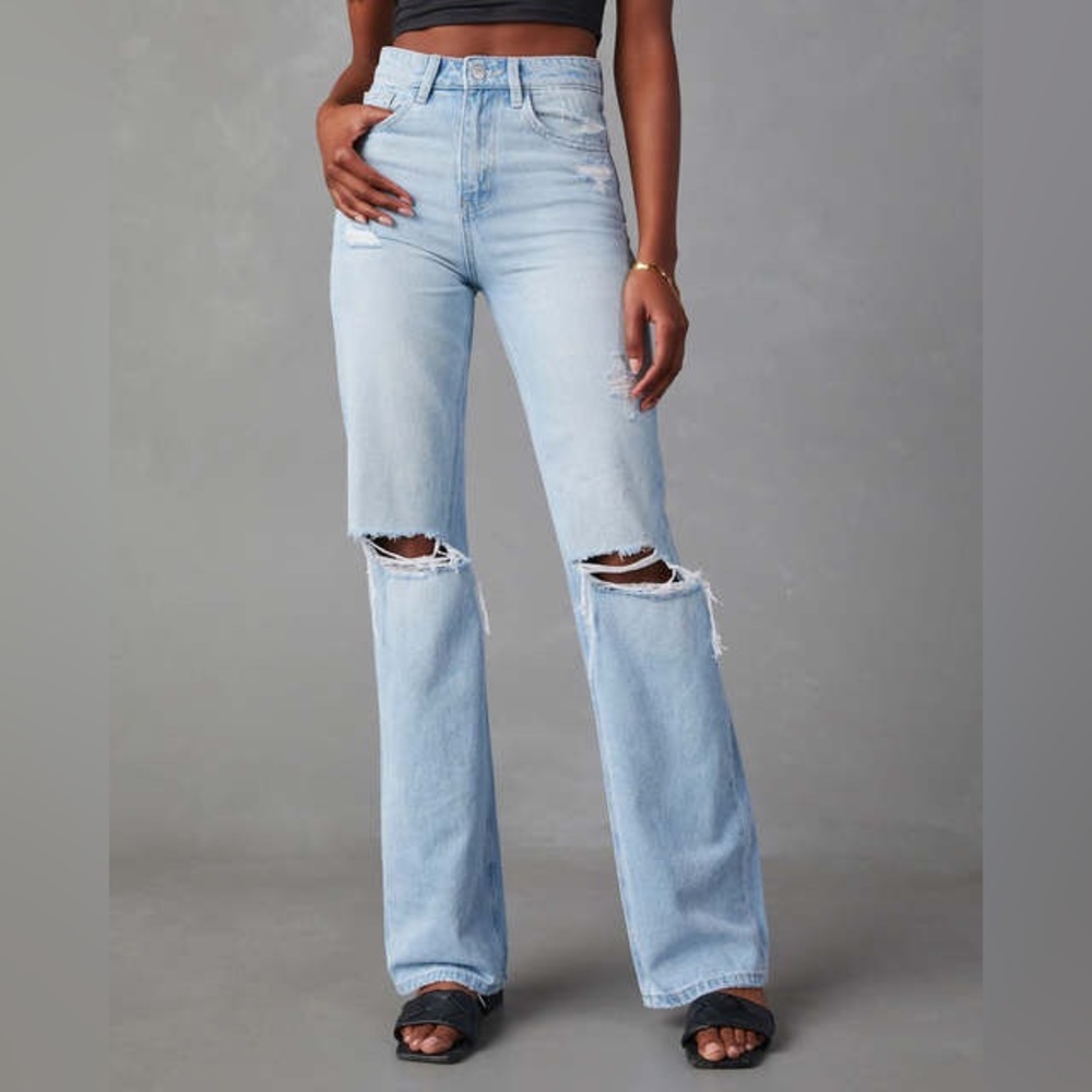 VICI- Vervet Leslie High Rise Distressed 90S vintage Flare Denim